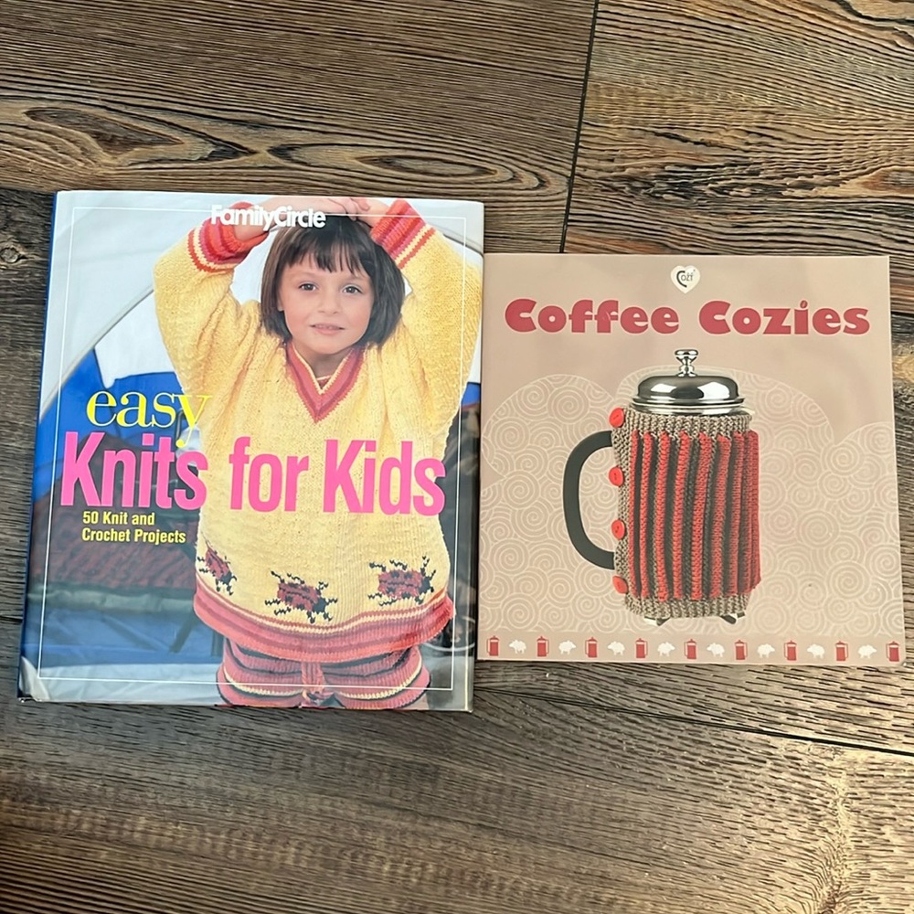 Easy Knits For Kids & Coffee Cozies Books
